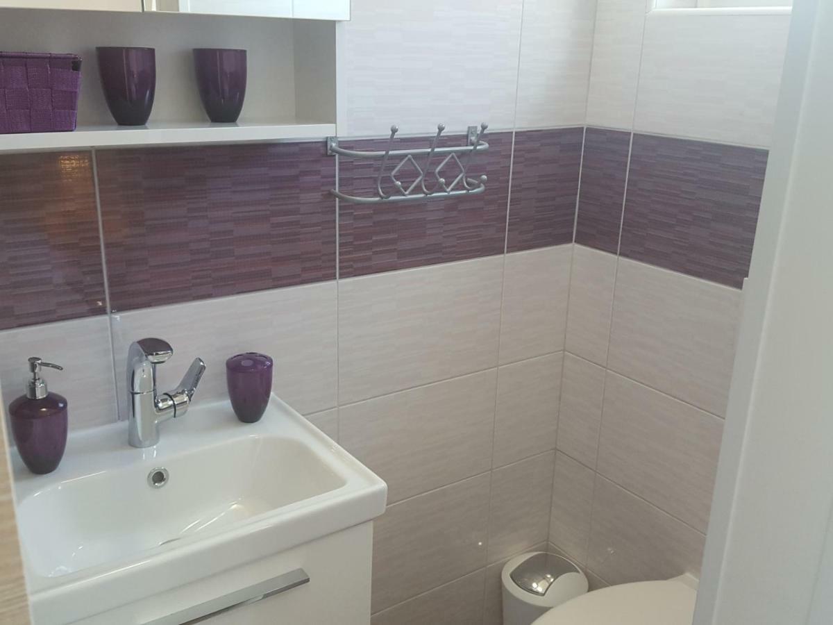Apartmani Slavica Ραμπ Εξωτερικό φωτογραφία