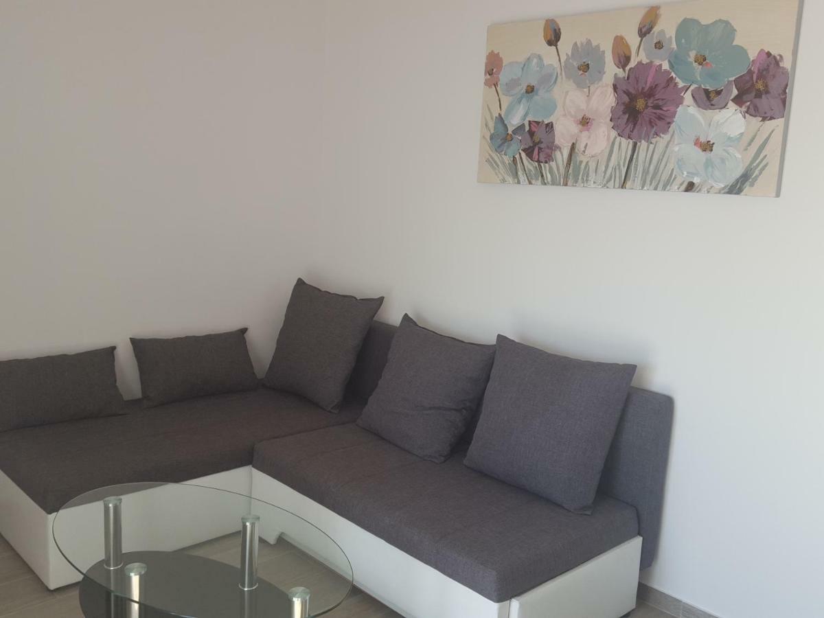 Apartmani Slavica Ραμπ Εξωτερικό φωτογραφία