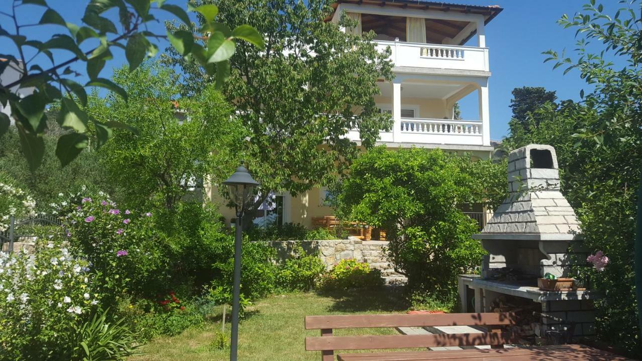 Apartmani Slavica Ραμπ Εξωτερικό φωτογραφία