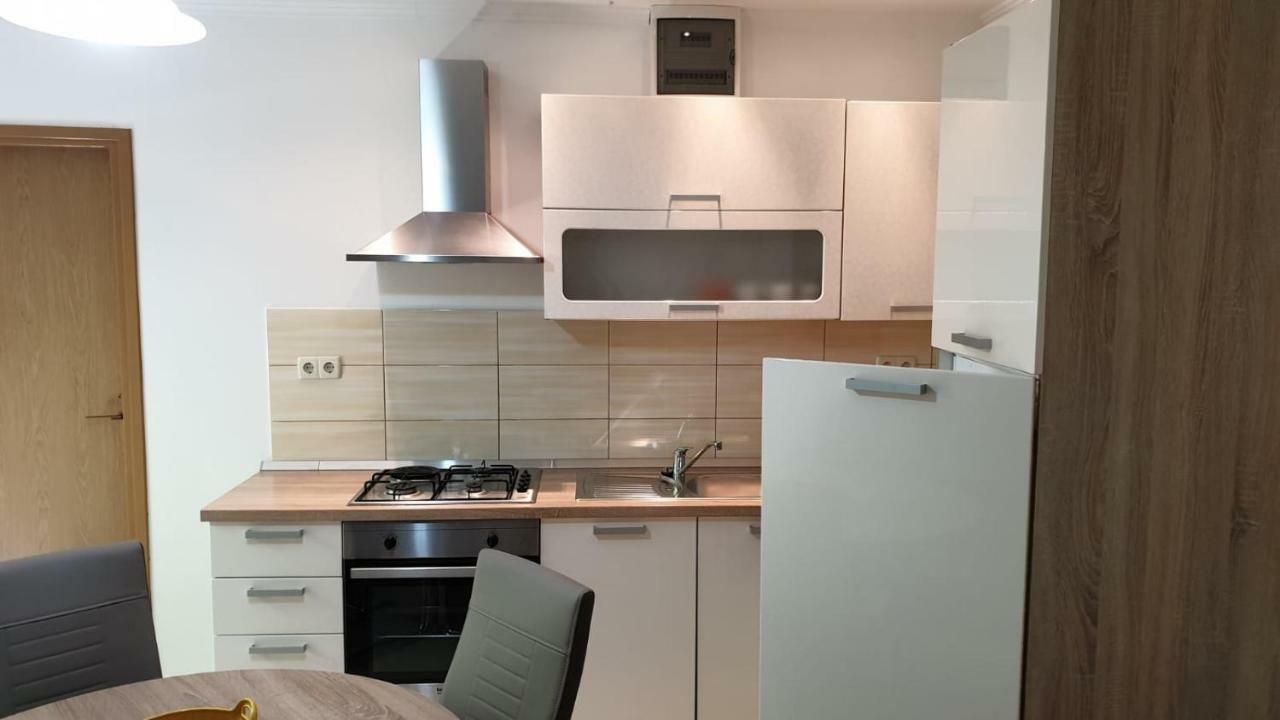 Apartmani Slavica Ραμπ Εξωτερικό φωτογραφία