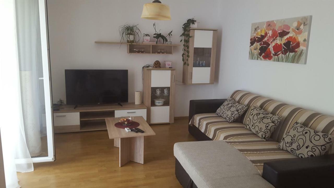 Apartmani Slavica Ραμπ Εξωτερικό φωτογραφία