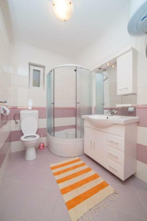 Apartmani Slavica Ραμπ Εξωτερικό φωτογραφία